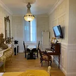 Le Domaine De Canesse Bed & Breakfast