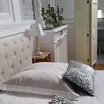 Bed & Breakfast Le Domaine De Canesse 4*