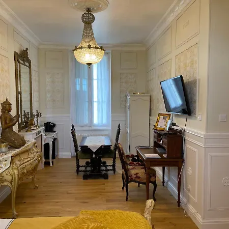 Le Domaine De Canesse Bed & Breakfast