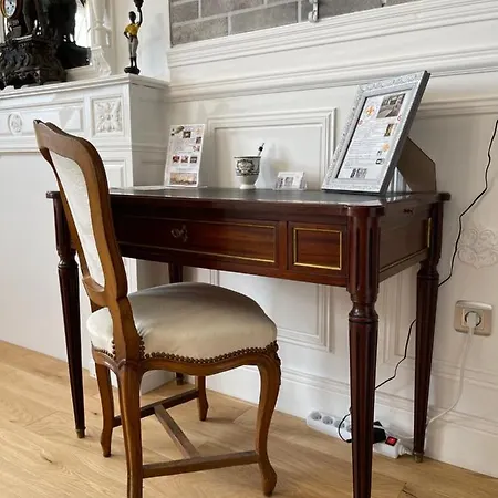Le Domaine De Canesse Bed & Breakfast 3*