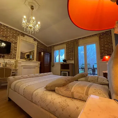 Bed & Breakfast Le Domaine De Canesse Saint-Ciers-de-Canesse