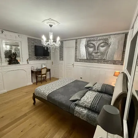 Le Domaine De Canesse Bed & Breakfast Saint-Ciers-de-Canesse