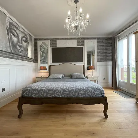 Bed & Breakfast Le Domaine De Canesse