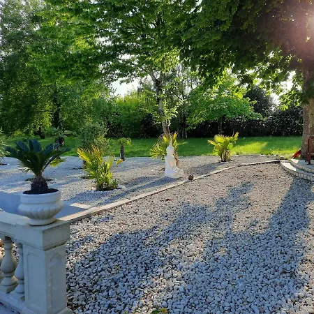 Le Domaine De Canesse 3*