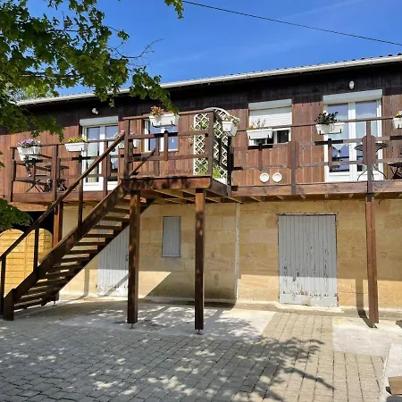 Le Domaine De Canesse Bed & Breakfast