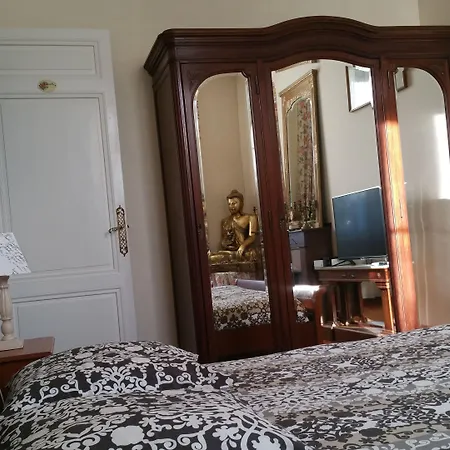 Le Domaine De Canesse Couette-café Saint-Ciers-de-Canesse