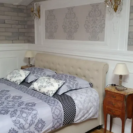 Couette-café Le Domaine De Canesse 4*