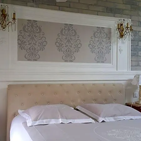 Couette-café Le Domaine De Canesse 4*