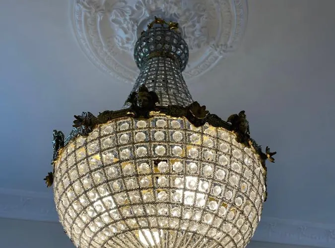 Bed and breakfast Le Domaine De Canesse