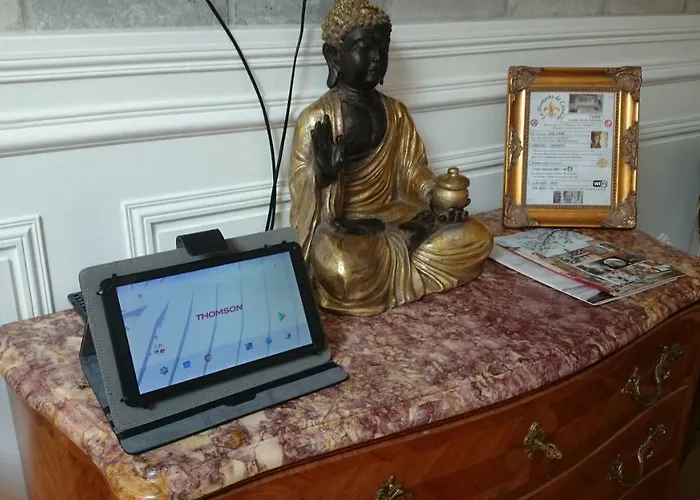 Le Domaine De Canesse Bed & Breakfast